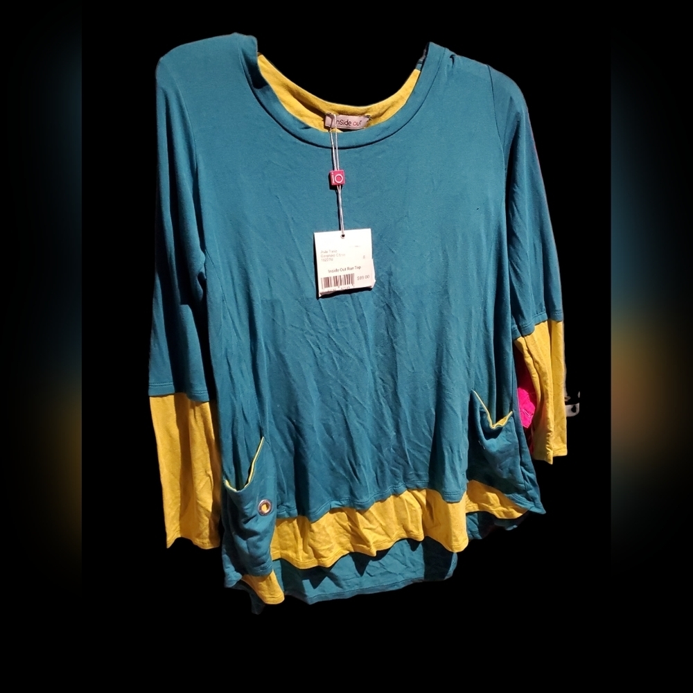 Reg $89 NWT Inside Out Multi color top size Small